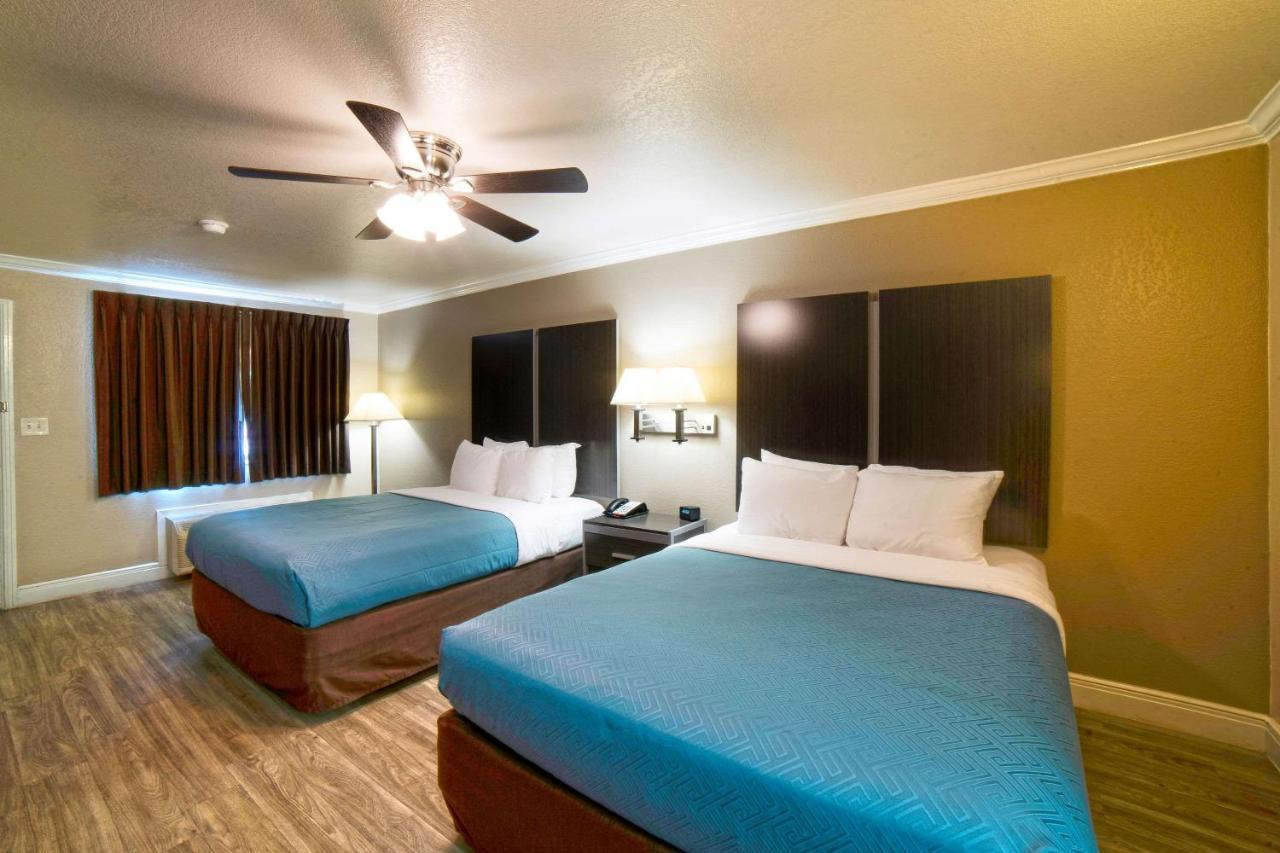 Econo Lodge Inn & Suites Corpus Christi Eksteriør billede